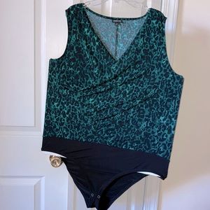 NWOT Torrid sleeveless bodysuit